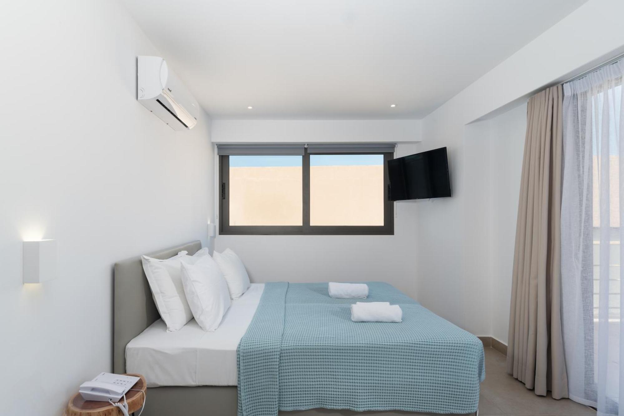 Golden Bee Lifestyle Hotel Stalís Ngoại thất bức ảnh