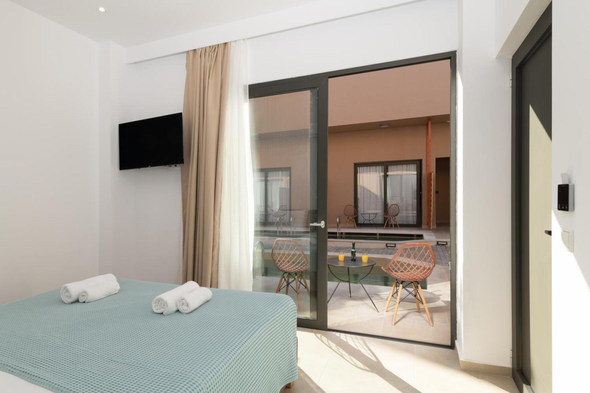 Golden Bee Lifestyle Hotel Stalís Ngoại thất bức ảnh